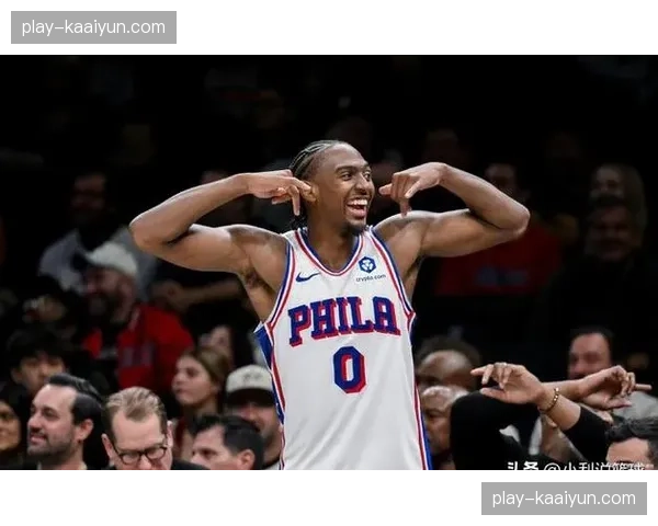 马克西32分孤军奋战 76人后卫战术负担过重